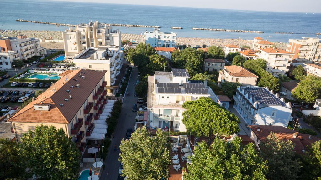 Aron Hotel Rimini Exterior photo